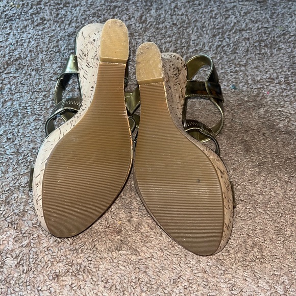 Guess gold wedges - Picture 5 of 5